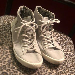 COPY - Ankle high tennis shoes